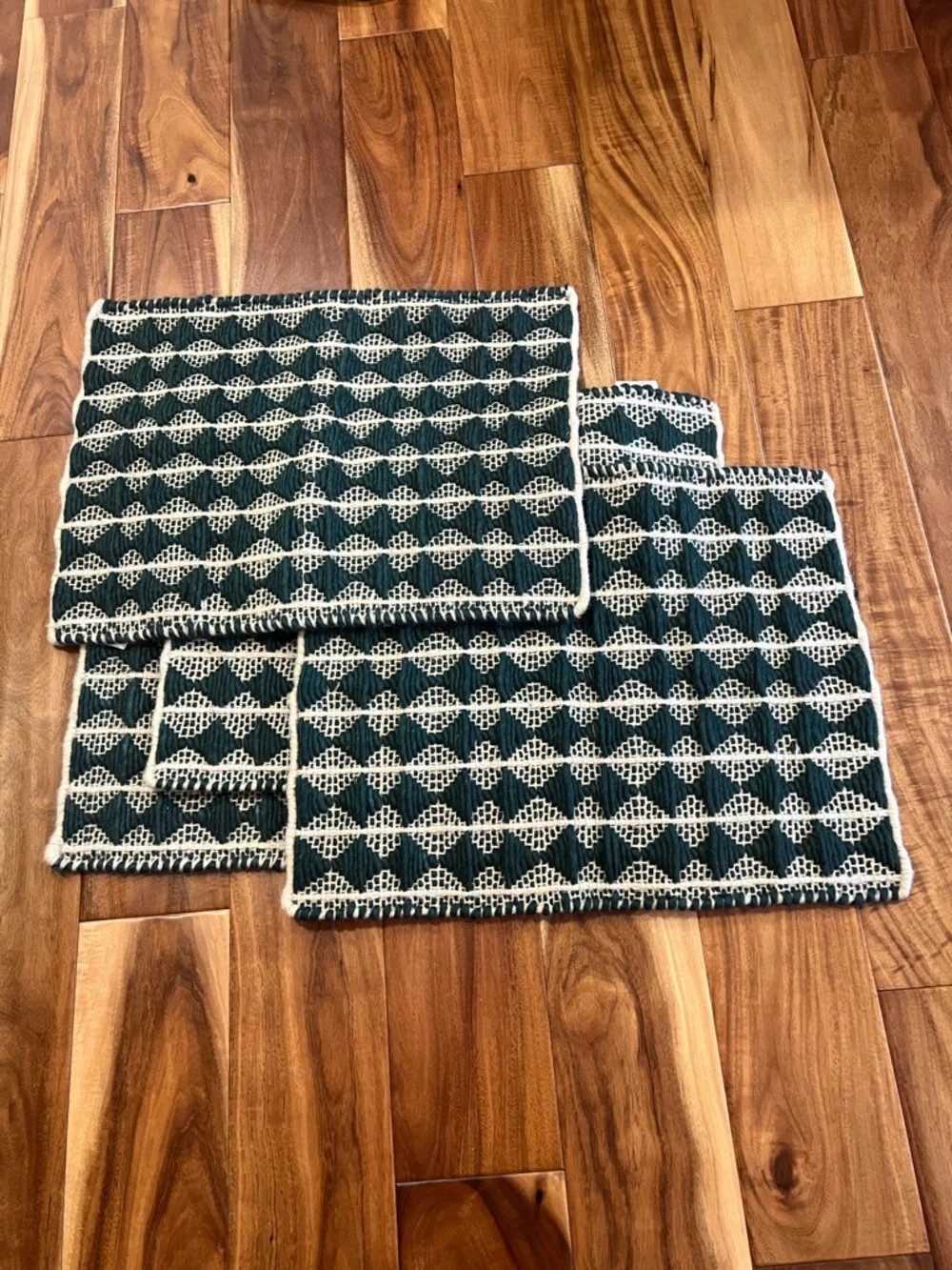 Crate & Barrel Quadri Set of 4 Placemats